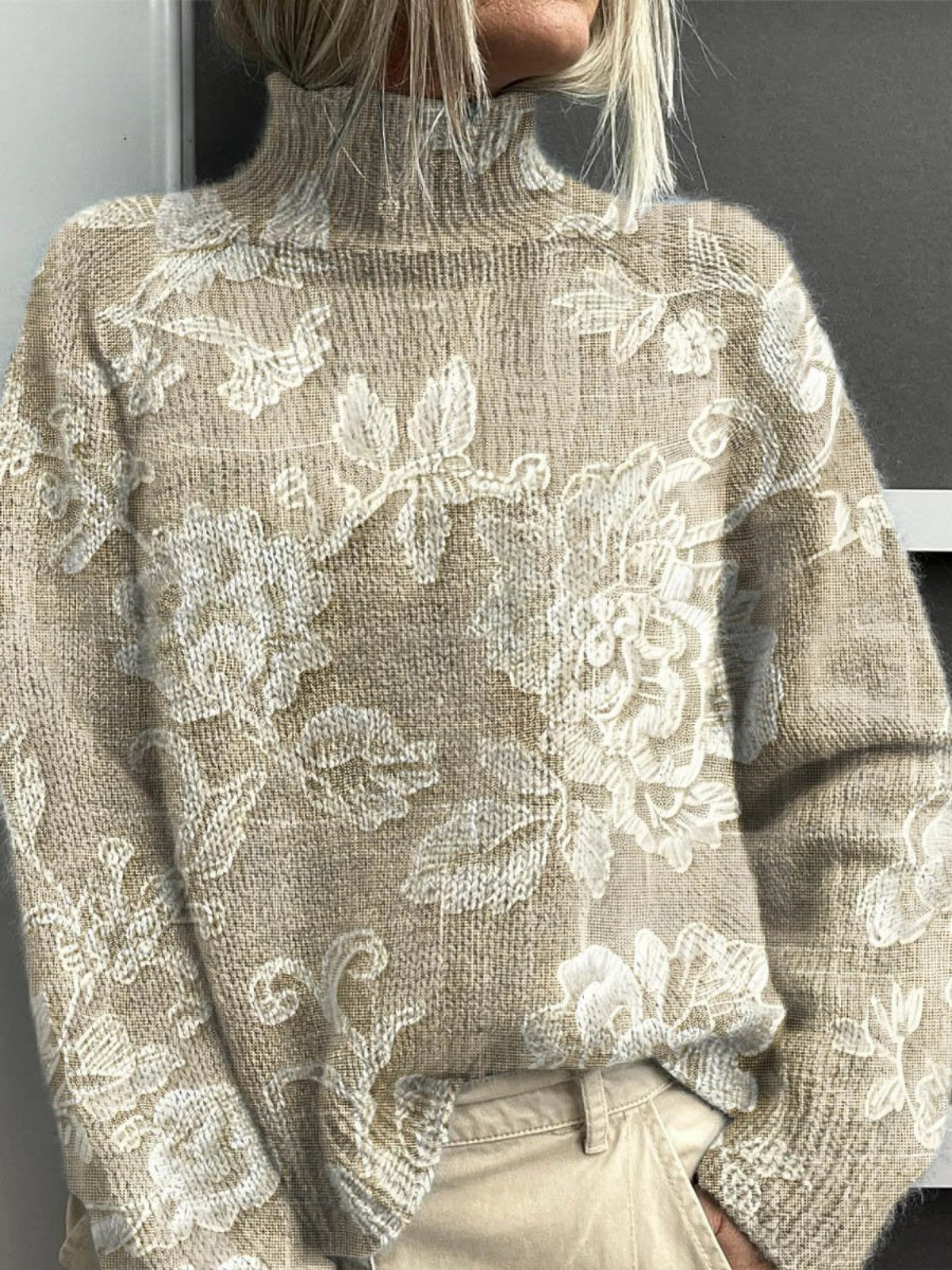 ALICIA | TIMELESS VINTAGE FLORAL TURTLENECK JUMPER