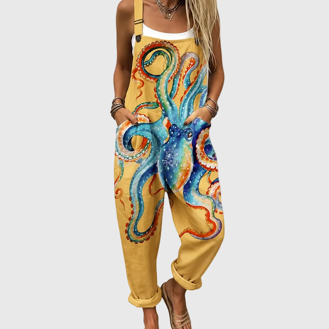 LÄSSIGE LATZHOSE MIT MEERES-OKTOPUS-MUSTER