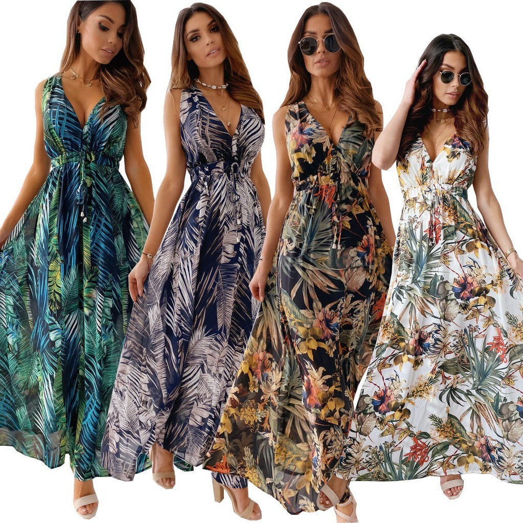 LENORA | MAXIKLEID MIT V-AUSSCHNITT UND TROPENMUSTER