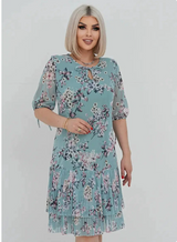 ANTOINETTE | MIDI-KLEID MIT STUFENROCK, PUFFÄRMELN UND FLORALEM CHIFFON-MUSTER