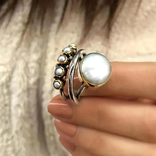 AURELIA | LAYERED PEARL RINGS SET