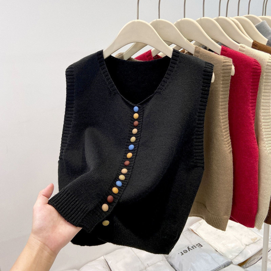 DIE MARIBEL | STRICKWESTE MIT FARBIGEN KNÖPFEN
