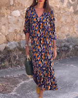 NATHALIE | RETRO-KLEID MIT DRUCK UND V-AUSSCHNITT