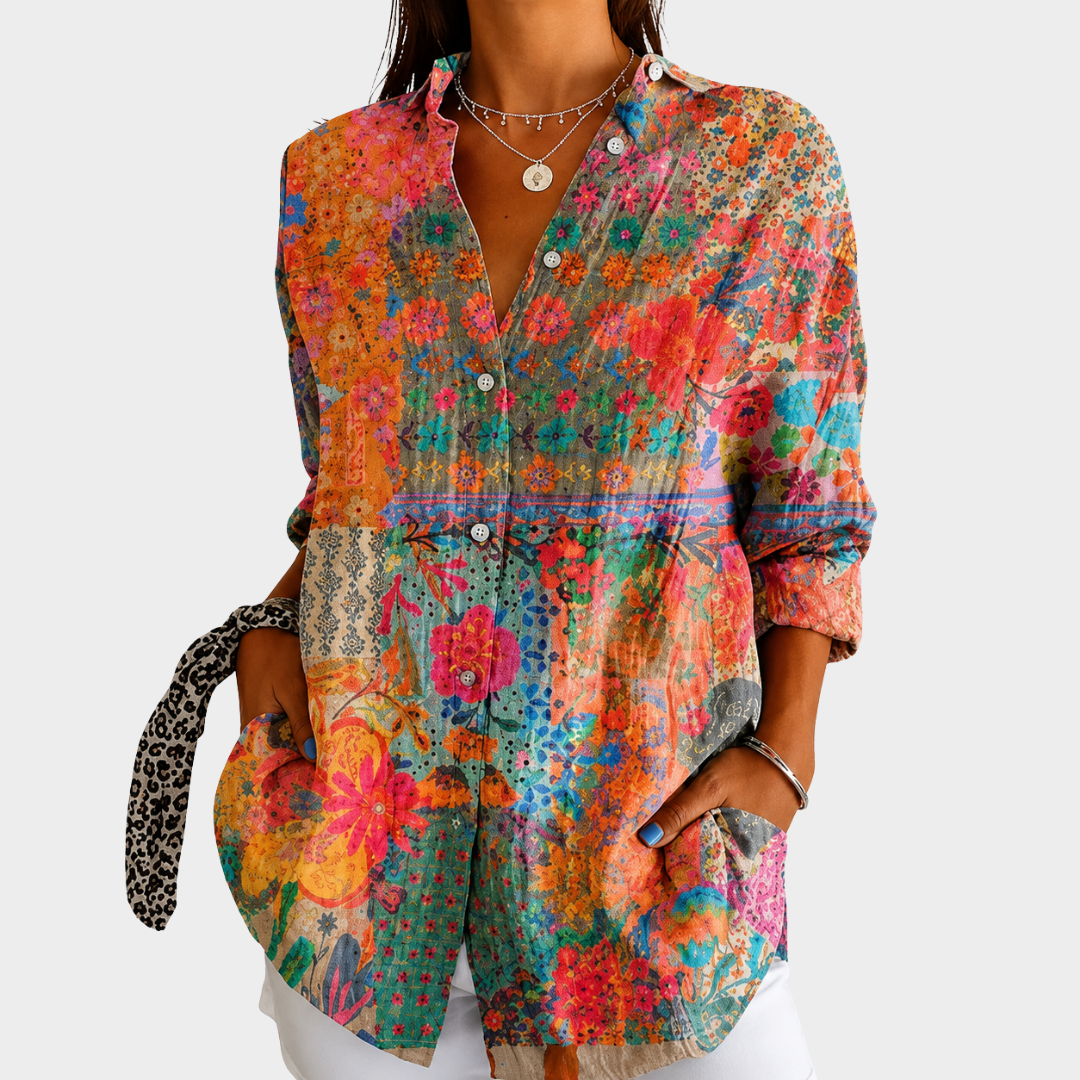 SADIE | GEKNÖPFTE BLUSE MIT SONNENDURCHFLUTETEM WILDBLUMEN-PATCHWORK
