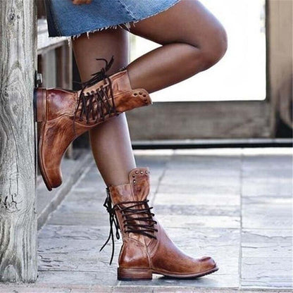 JOAN | VINTAGE SCHNÜRSTIEFEL MIT NIETEN – WADENHOCH