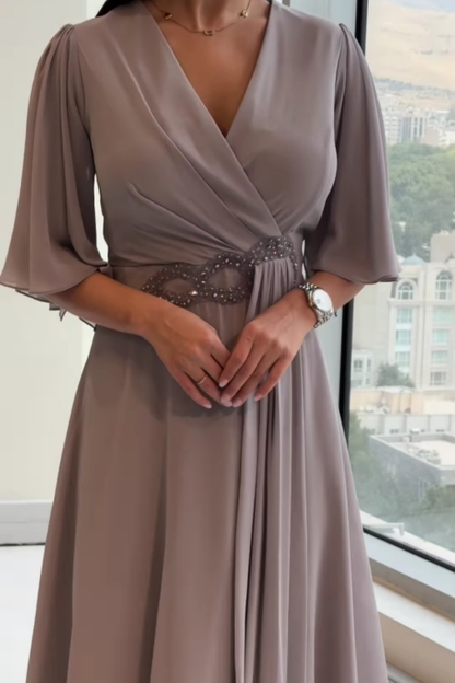 MARGUERITE | ELEGANTES LÄNGERES CHIFFONKLEID MIT V-AUSSCHNITT