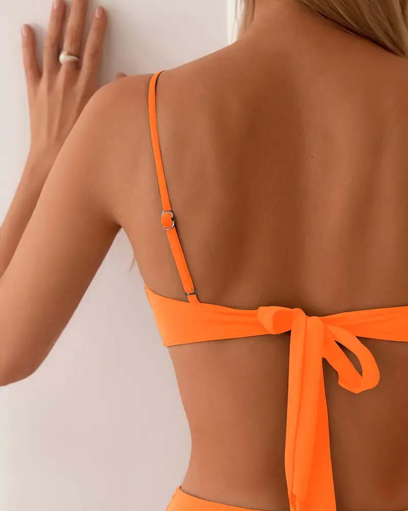 MARCELLE | ELEGANTES UND SKULPTURALES ZUTEILIGES BIKINI