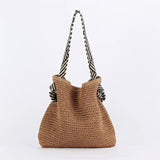 CAMILLA | BOHO-TASCHE MIT STRUKTUR UND STATEMENT-RIEMEN