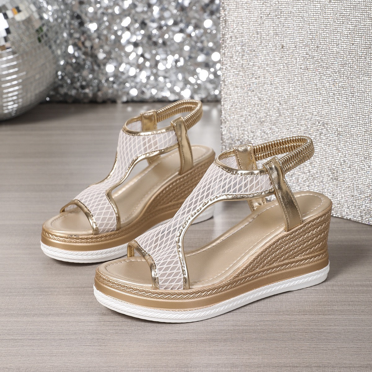YVONNE | ELEGANTE ORTHOPÄDISCHE KEILSANDALEN ZUM REINSCHLÜPFEN