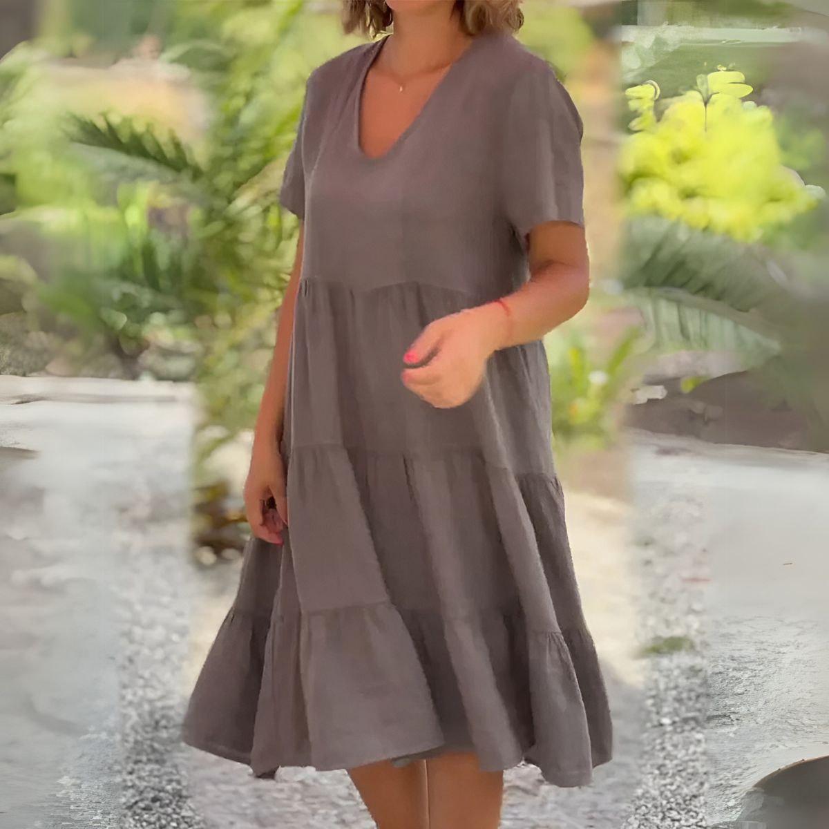 LUCE | LOCKERES KLEID MIT V-AUSSCHNITT