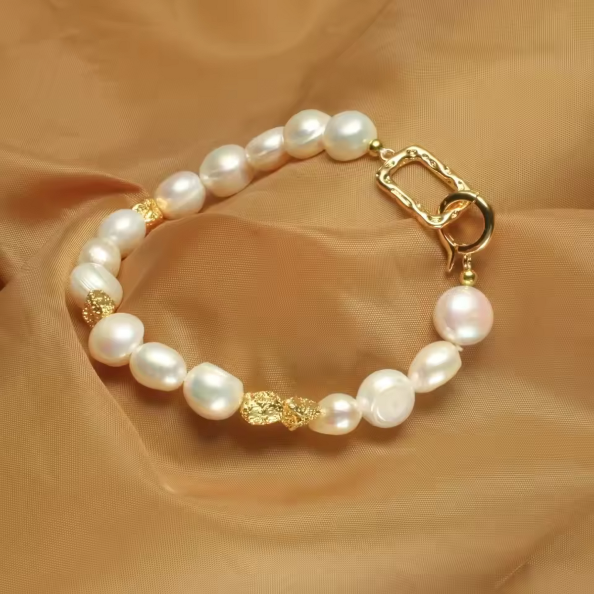 ISADORA | ELEGANTES BAROCKPERLEN-ARMBAND