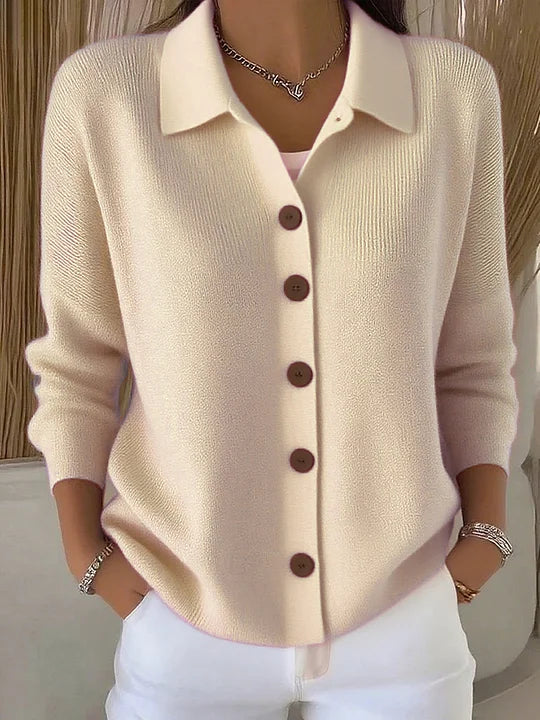 JOSEPHINE | STRICKJACKE MIT KRAGEN UND KNOPFLEISTE