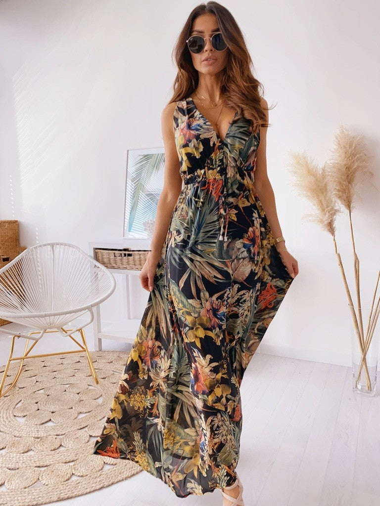 LENORA | MAXIKLEID MIT V-AUSSCHNITT UND TROPENMUSTER