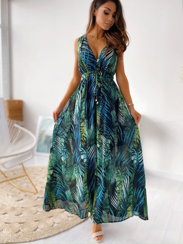 LENORA | MAXIKLEID MIT V-AUSSCHNITT UND TROPENMUSTER