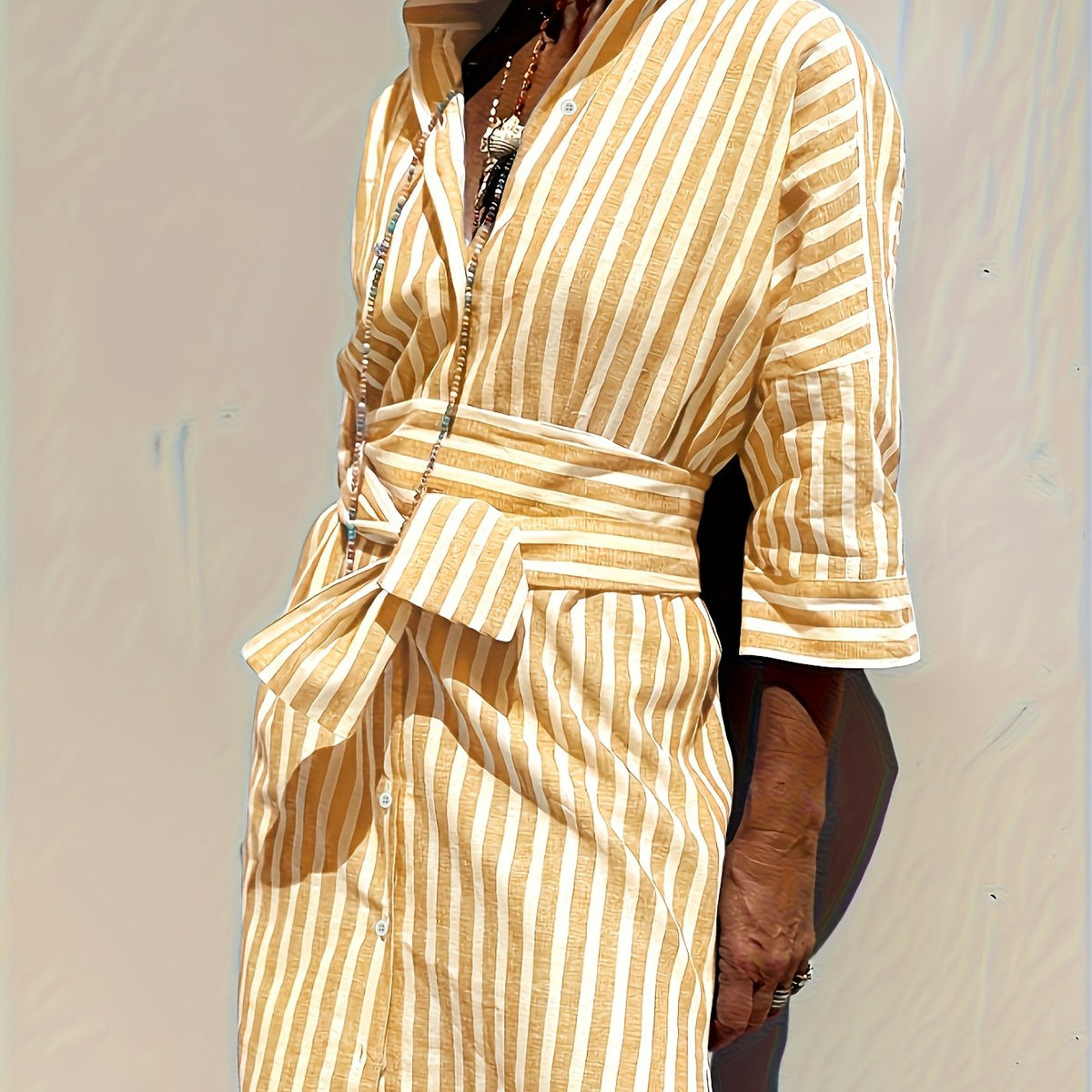 CHRISTINE | GESTREIFTES KLEID MIT KNOPFLEISTE UND GÜRTEL