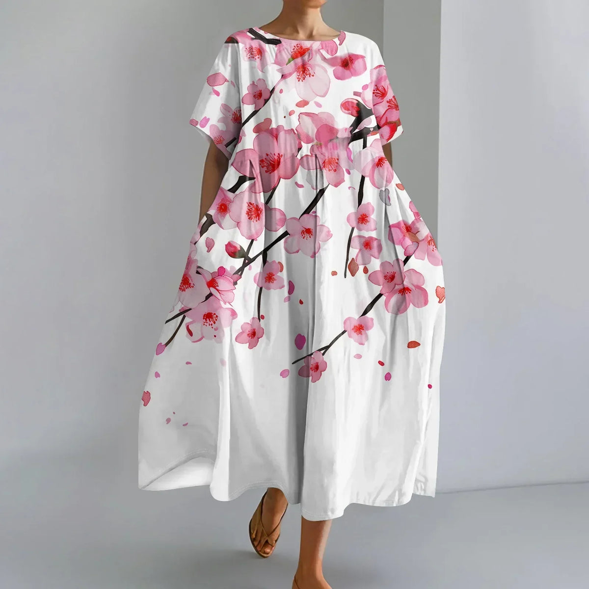 JUTTA | LEICHTES MAXIKLEID MIT WUNDERSCHÖNEM BLUMENPRINT