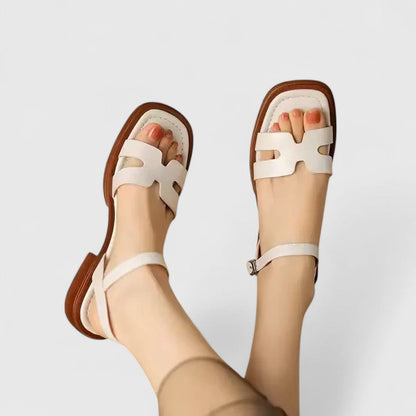 DELIANE | SOPHISTICATED FLAT SANDALS