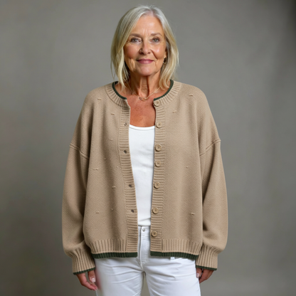 DIE ISOLDE | STRUKTURIERTE STRICKJACKE