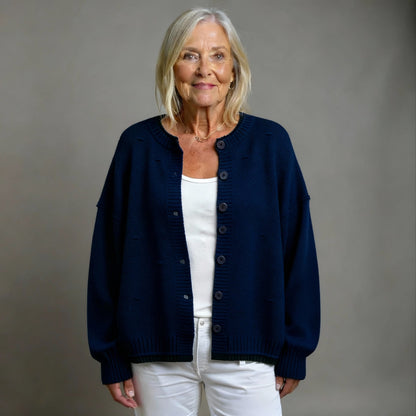 DIE ISOLDE | STRUKTURIERTE STRICKJACKE