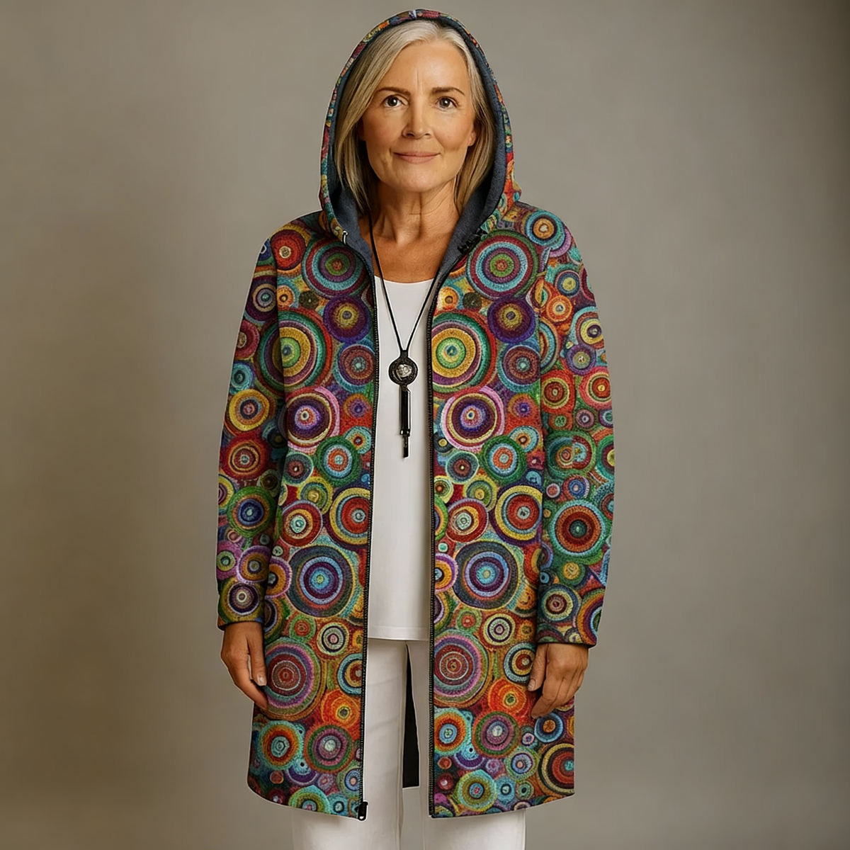KARRI | LUXURIÖSE STRICKJACKE MIT KÜNSTLERISCHER INSPIRATION
