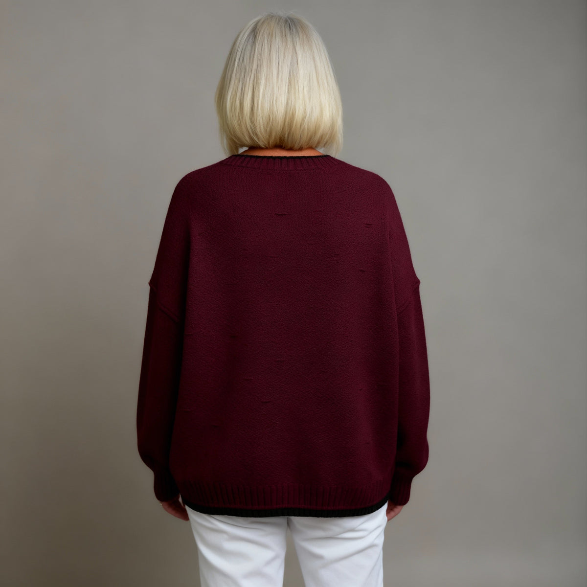DIE ISOLDE | STRUKTURIERTE STRICKJACKE