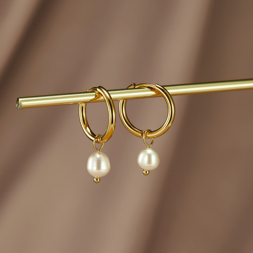 MILA | ESSENTIELLE PERLEN-CREOLEN