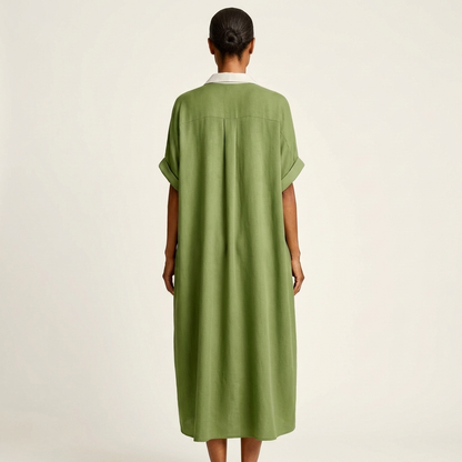 ISOLDE | MAXI-HEMDSTUTZENKLEID MIT KONTRASTKRAGEN, KNOPFLEISTE UND KURZEN ÄRMELN