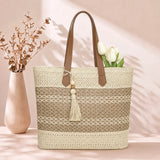 MIRA | BOHO-STROHTASCHE MIT QUASTEN