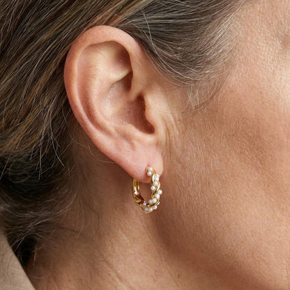 TWYLA | TWIRLED PEARL CREOLEN